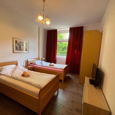 Hotel Gelsenkirchen Am Floez Esterno foto